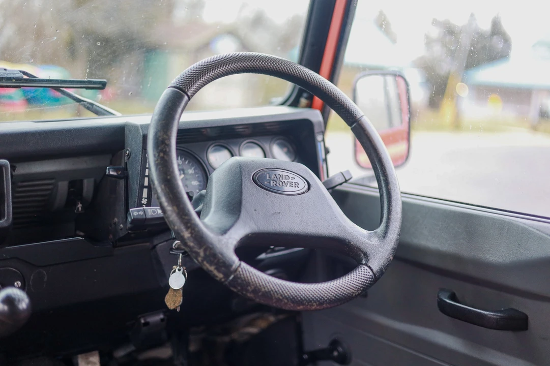 1991 Land Rover Defender 130 - Image 5 of 7