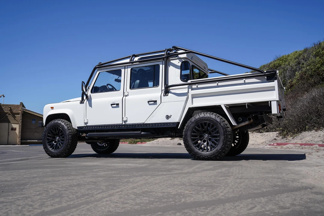 1991 Land Rover Defender 130 - Image 13 of 28