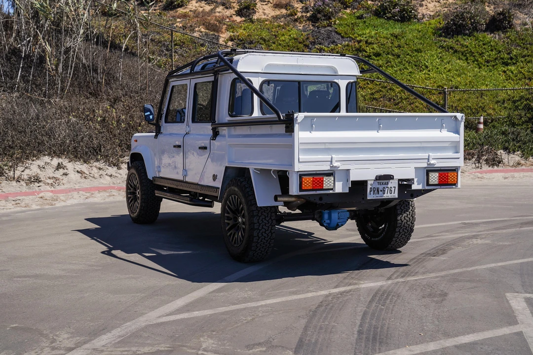 1991 Land Rover Defender 130 - Image 15 of 28