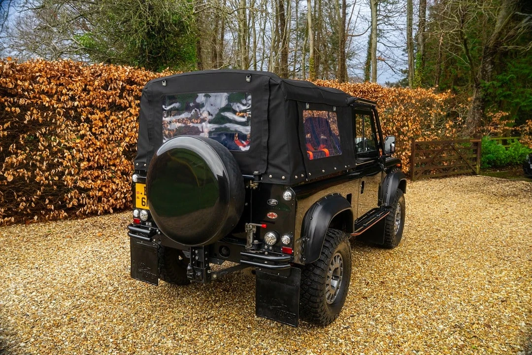 1991 Land Rover Defender 90 - Image 13 of 30