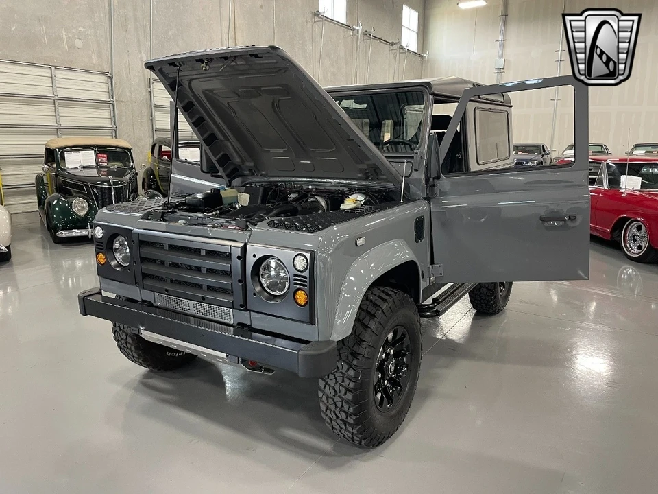 1991 Land Rover Defender 90 - Image 10 of 21