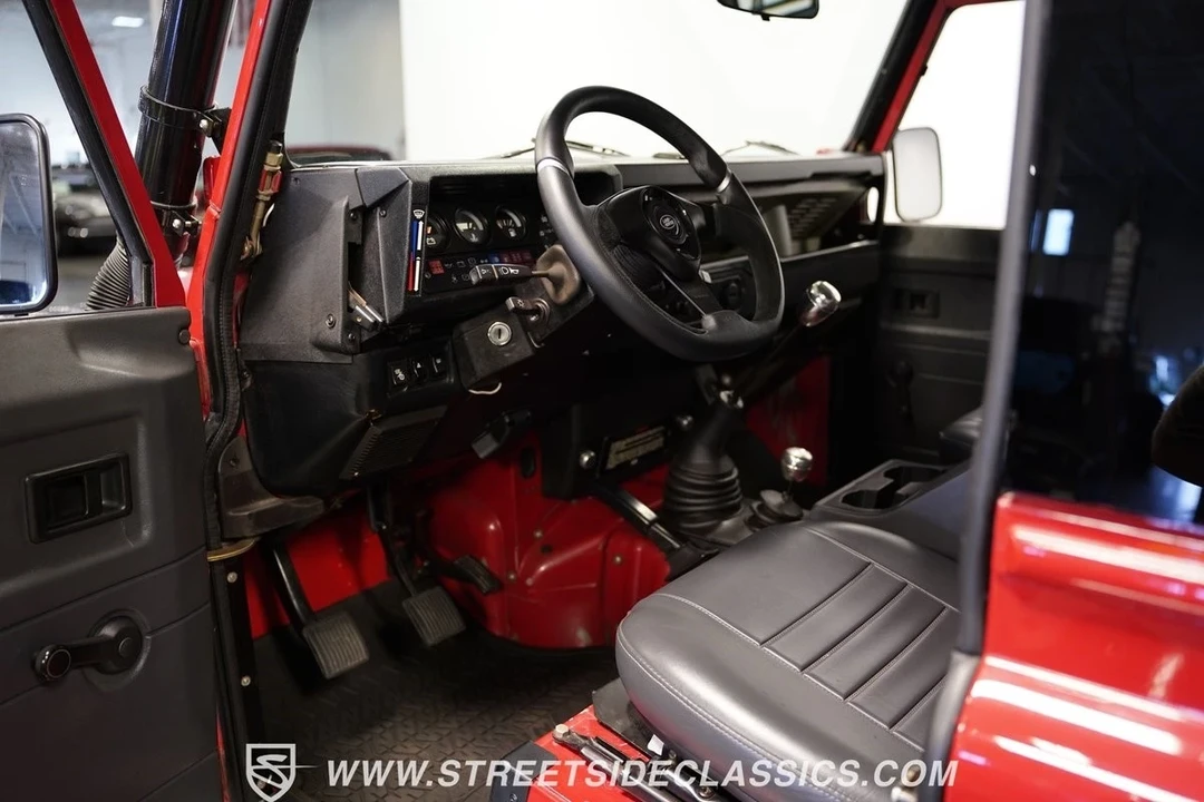1991 Land Rover Defender 90 - Image 5 of 21