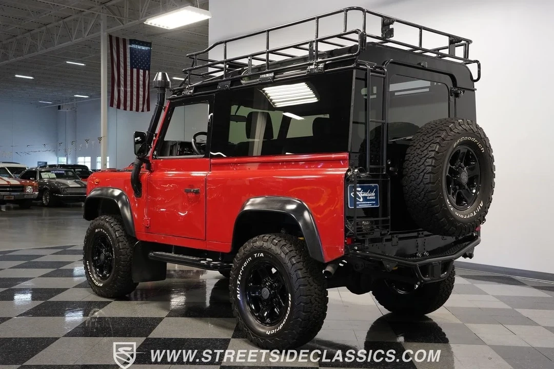 1991 Land Rover Defender 90 - Image 10 of 21