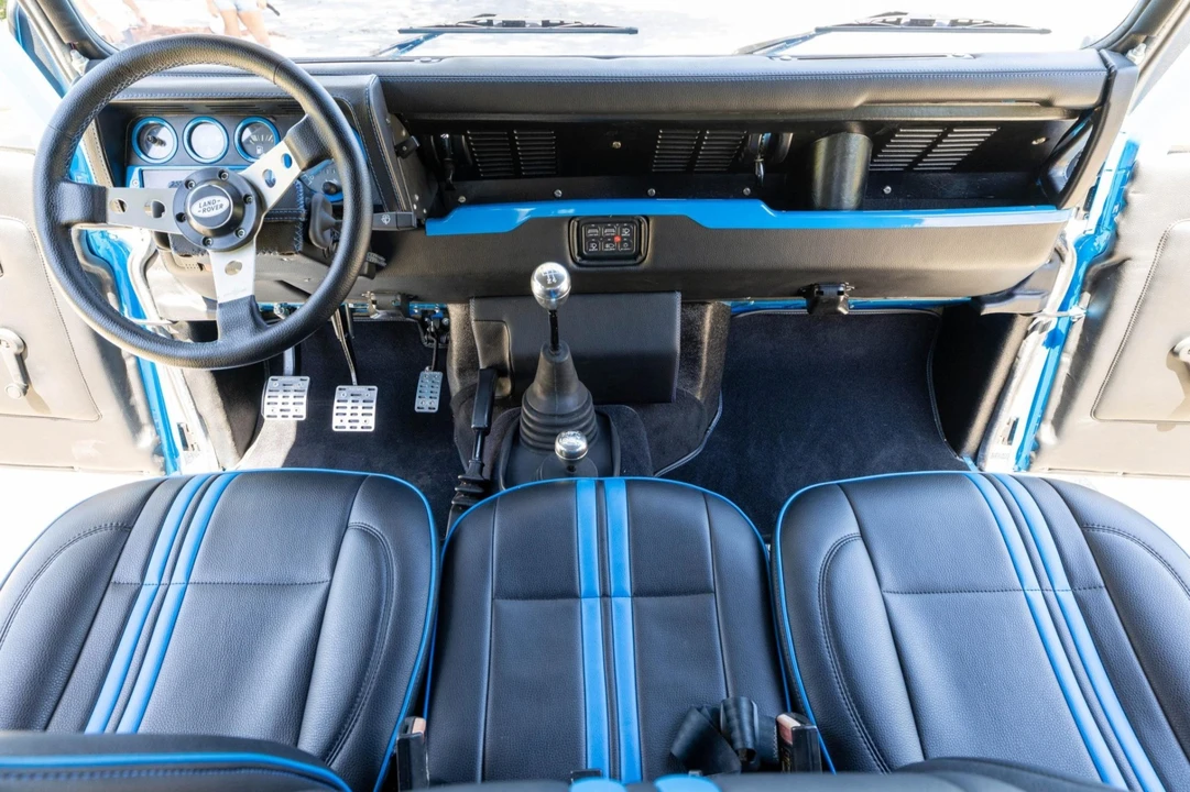 1991 Land Rover Defender 90 - Image 6 of 10