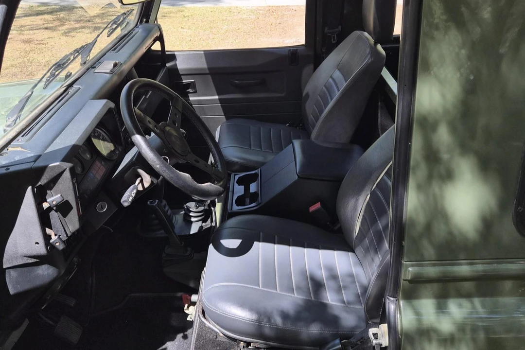 1991 Land Rover Defender 90 - Image 4 of 8