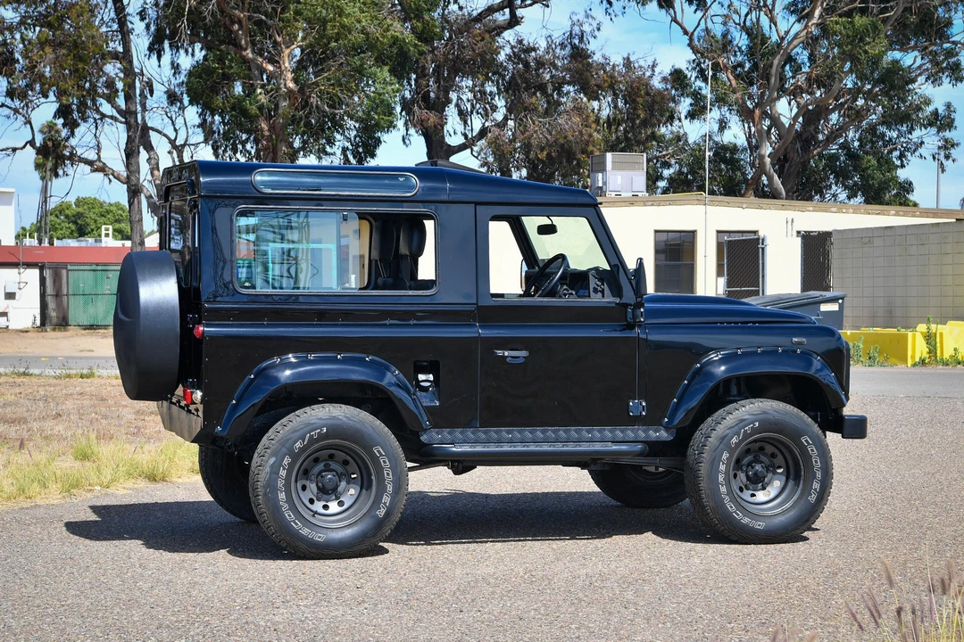 1991 Land Rover Defender 90 - Image 9 of 31