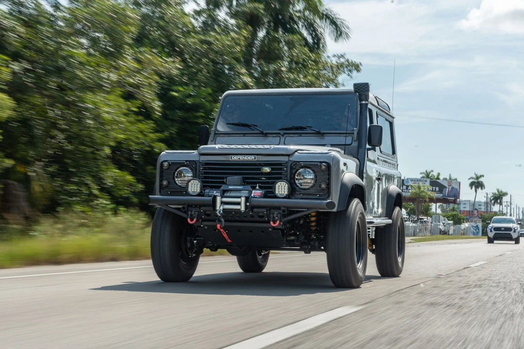 1991 Land Rover Defender 90 - Image 7 of 31