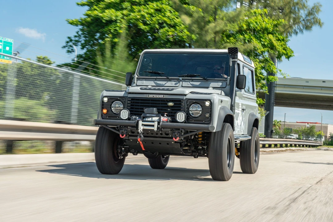 1991 Land Rover Defender 90 - Image 6 of 31