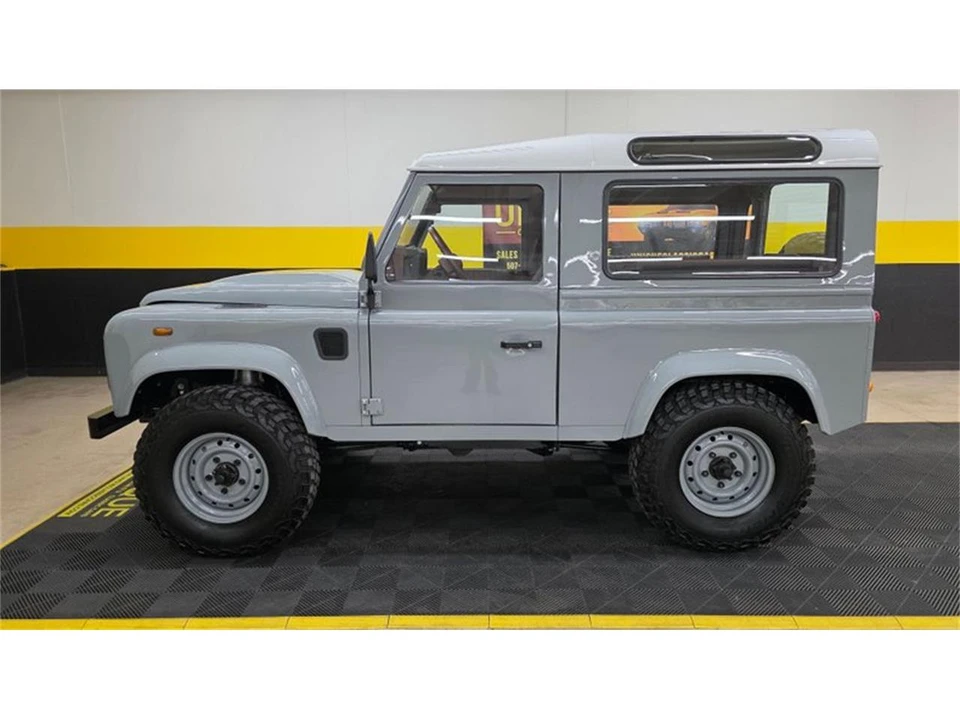 1991 Land Rover Defender 90 - Image 7 of 31