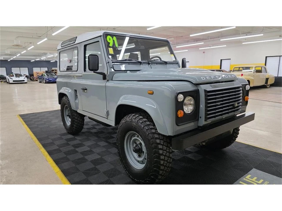 1991 Land Rover Defender 90 - Image 3 of 31