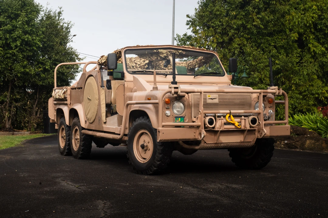 1991 Land Rover Defender 110 - Image 10 of 31