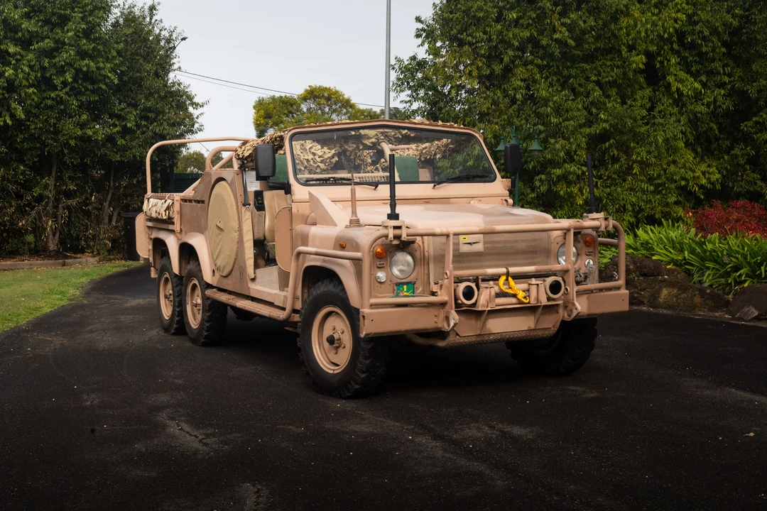 1991 Land Rover Defender 110 - Image 3 of 31