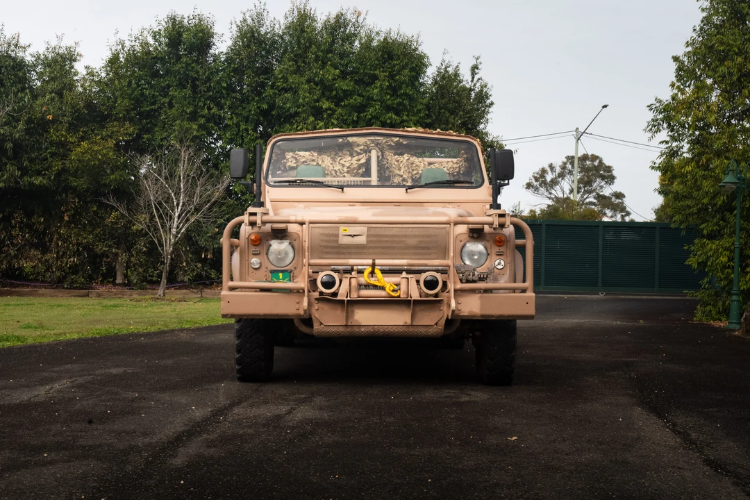 1991 Land Rover Defender 110 - Image 9 of 31
