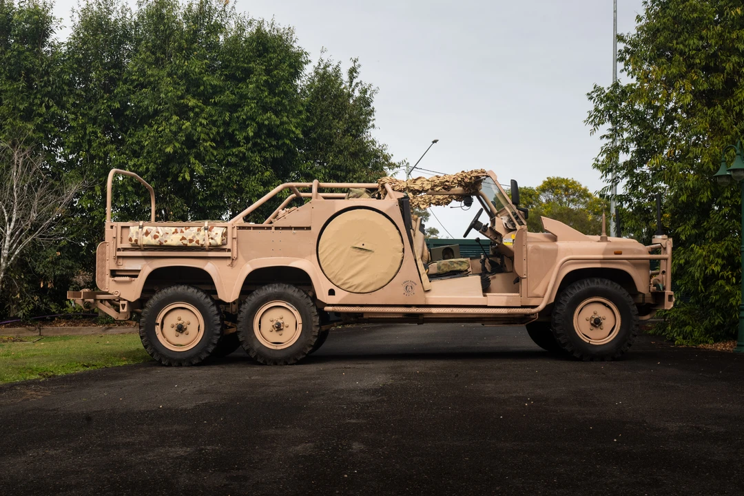 1991 Land Rover Defender 110 - Image 11 of 31