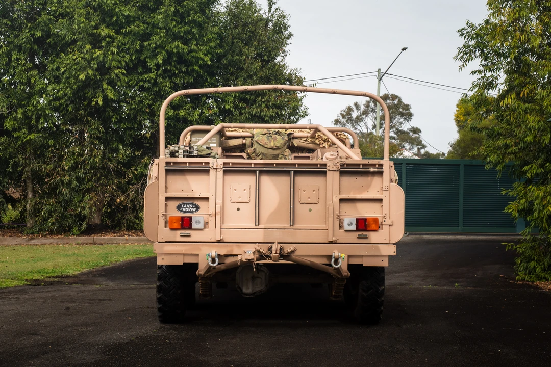 1991 Land Rover Defender 110 - Image 13 of 31