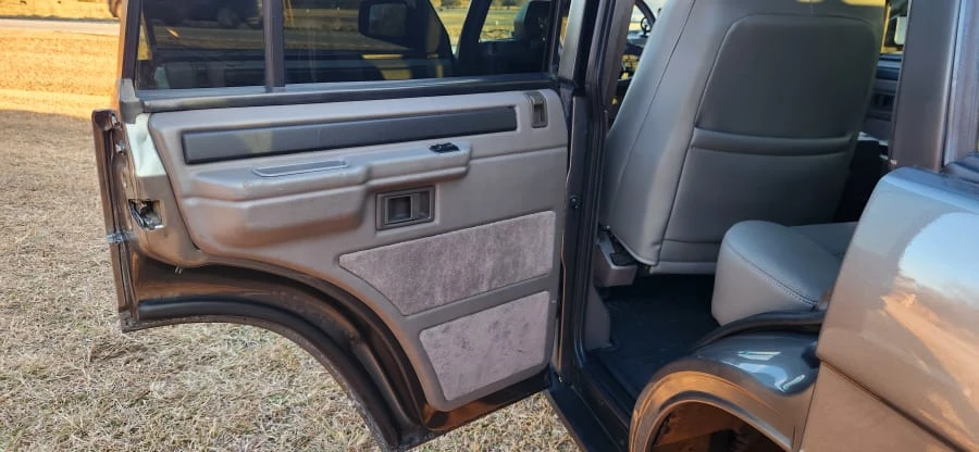 1991 Land Rover Range Rover Classic - Image 19 of 29