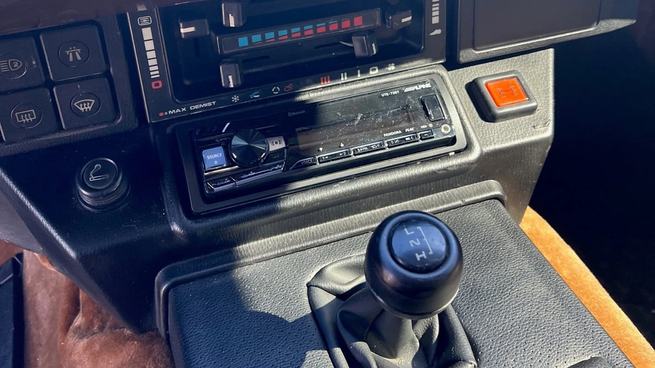 1991 Land Rover Range Rover Classic - Image 7 of 11