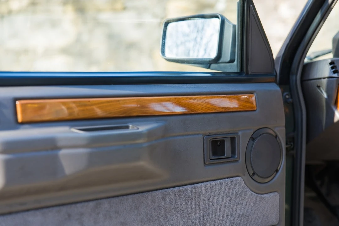 1991 Land Rover Range Rover Classic - Image 16 of 30