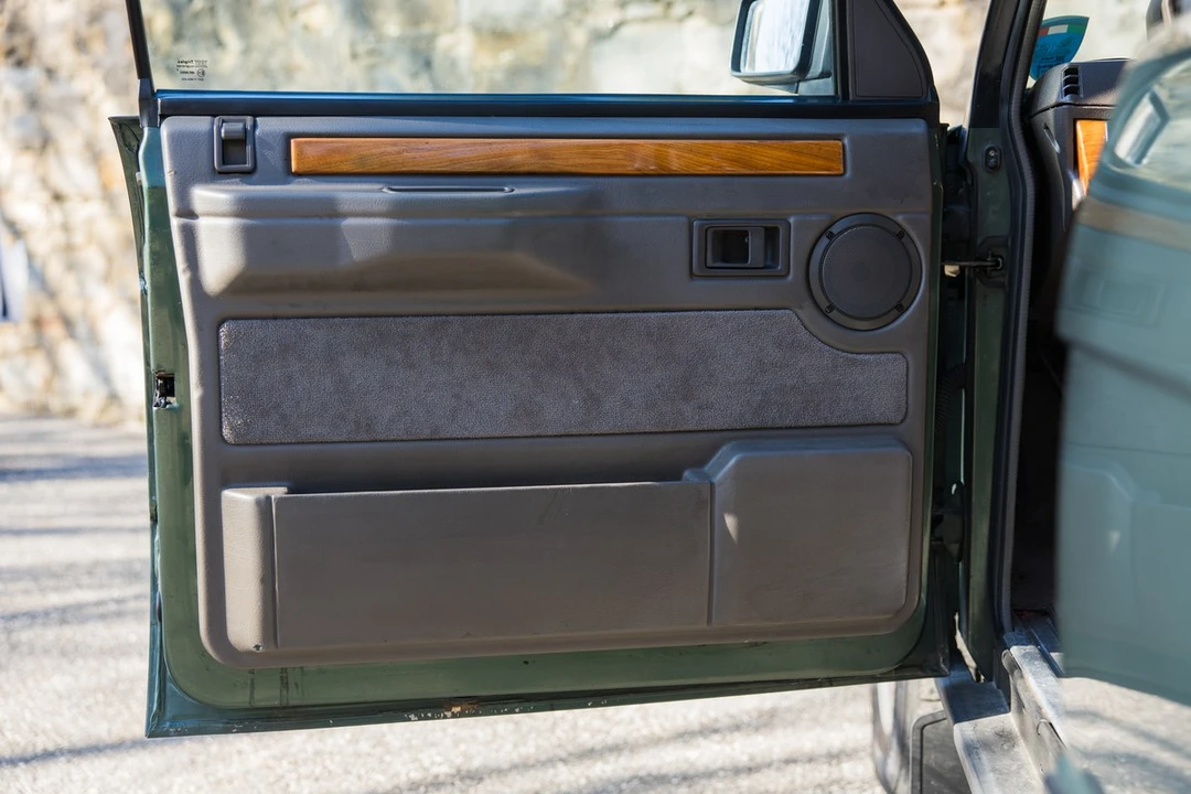1991 Land Rover Range Rover Classic - Image 15 of 30