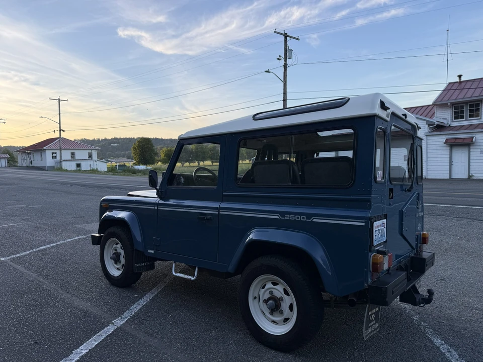 1991 Land Rover Defender 110 - Image 17 of 31