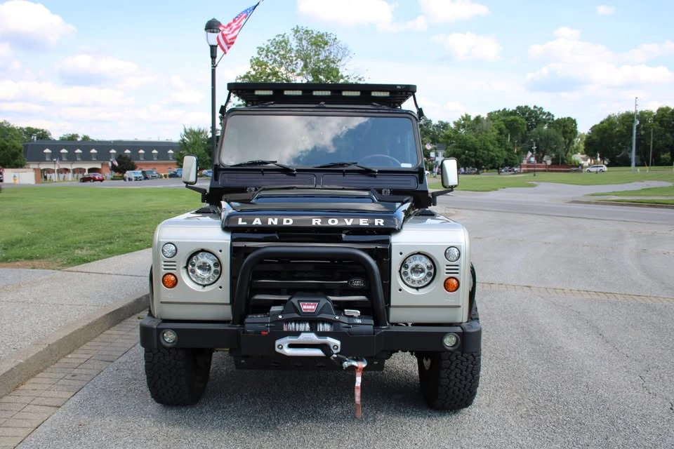 1991 Land Rover Defender 110 - Image 4 of 20