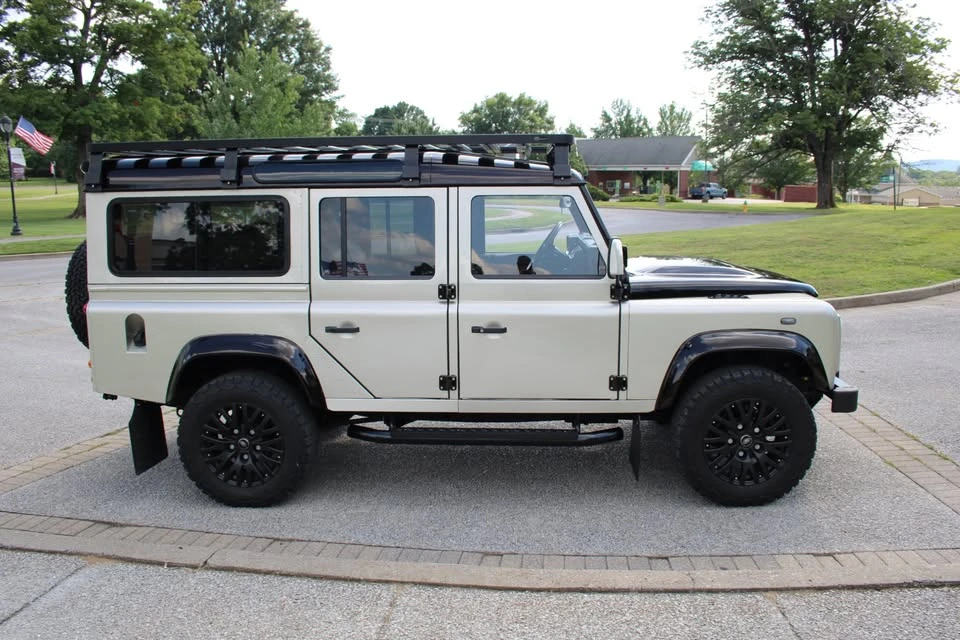 1991 Land Rover Defender 110 - Image 6 of 20