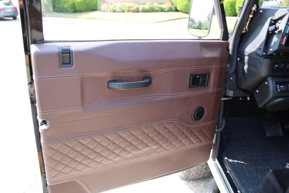 1991 Land Rover Defender 110 - Image 13 of 20
