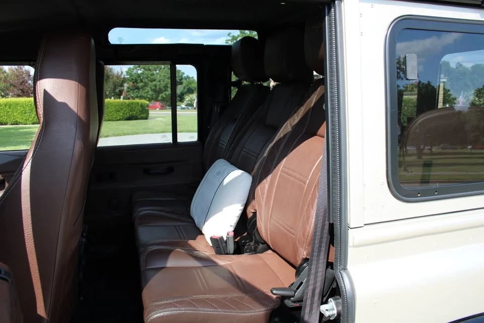 1991 Land Rover Defender 110 - Image 15 of 20