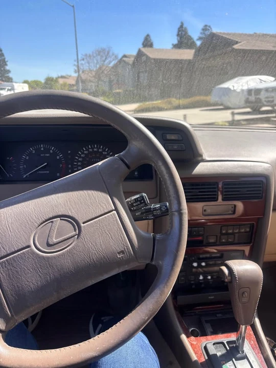 1991 Lexus ES 1st Gen - Image 8 of 11