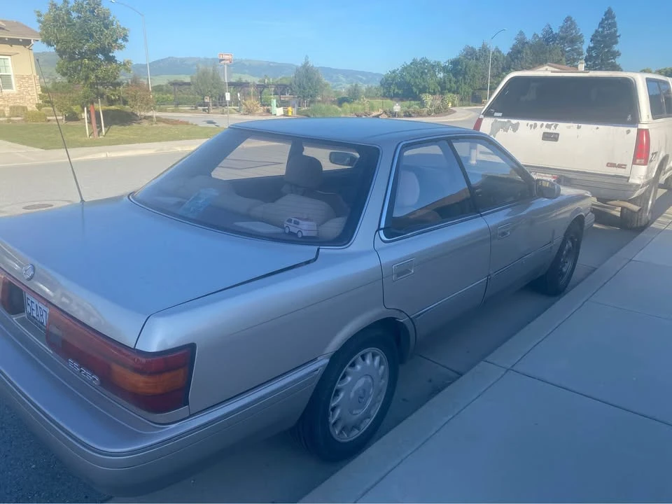 1991 Lexus ES 1st Gen - Image 2 of 11