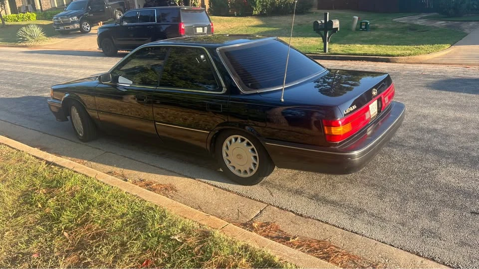1991 Lexus ES 1st Gen - Image 6 of 18