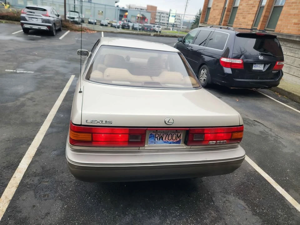 1991 Lexus ES 1st Gen - Image 2 of 10