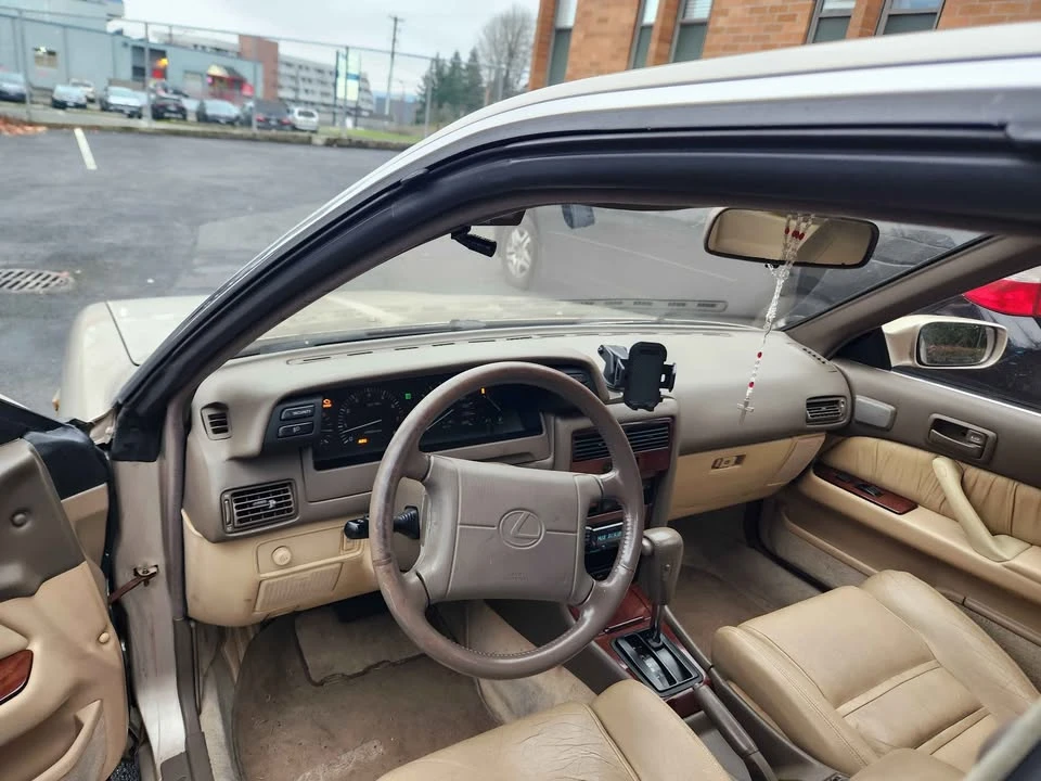 1991 Lexus ES 1st Gen - Image 9 of 10