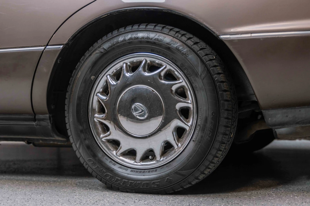 1991 Lexus LS 1st Gen - Image 29 of 31