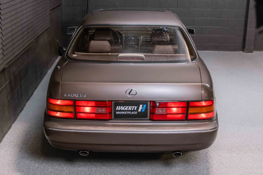 1991 Lexus LS 1st Gen - Image 9 of 31