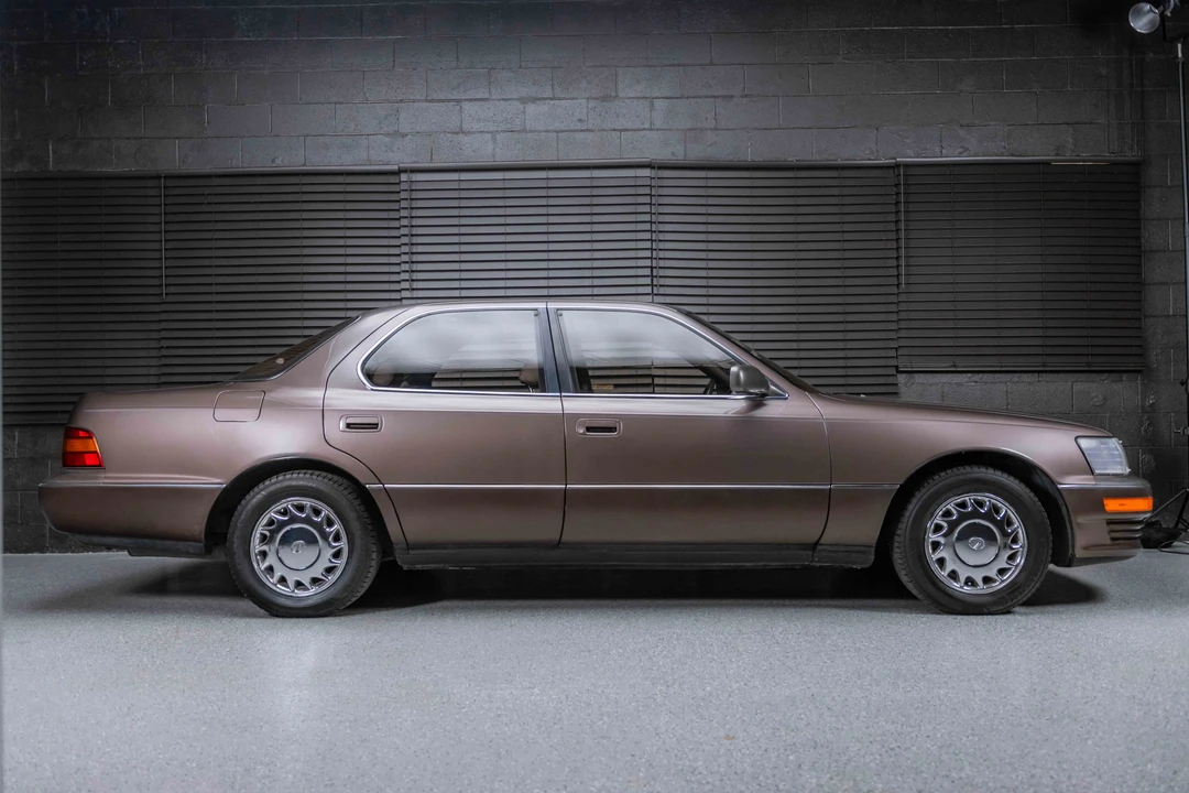 1991 Lexus LS 1st Gen - Image 15 of 31