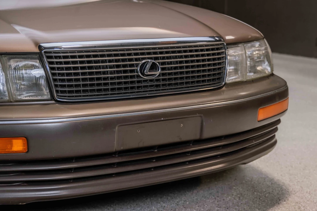 1991 Lexus LS 1st Gen - Image 26 of 31
