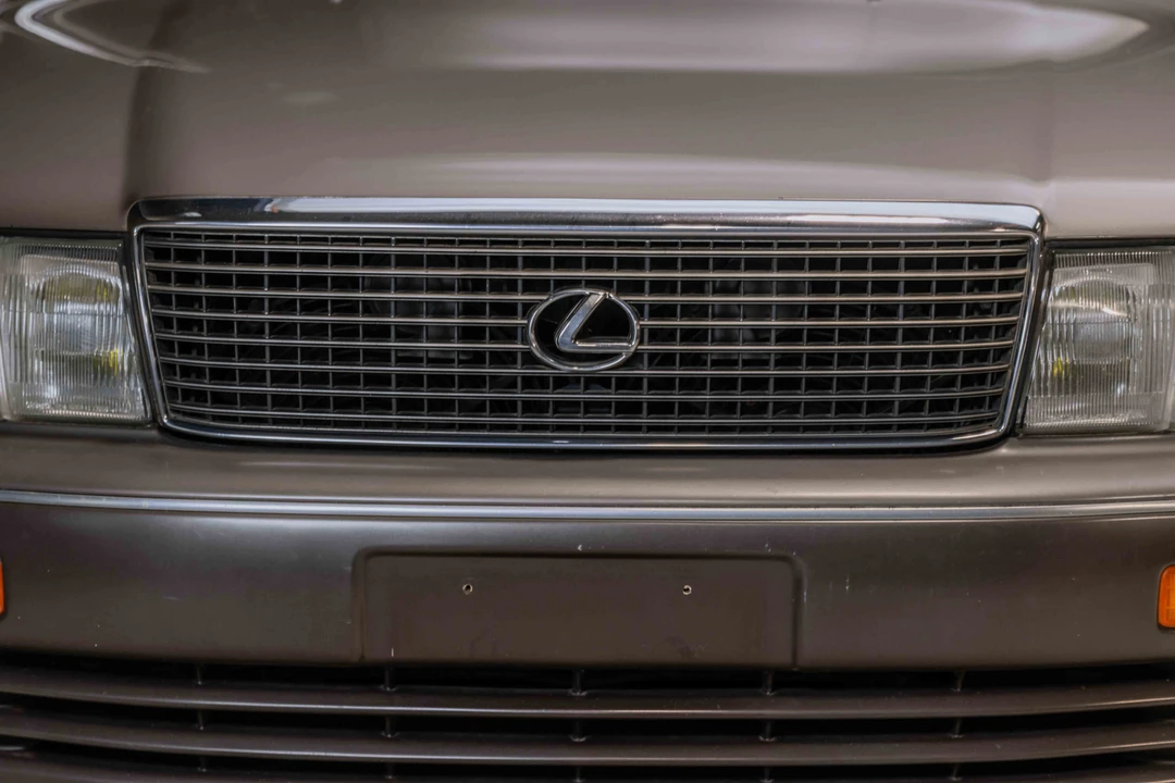 1991 Lexus LS 1st Gen - Image 20 of 31