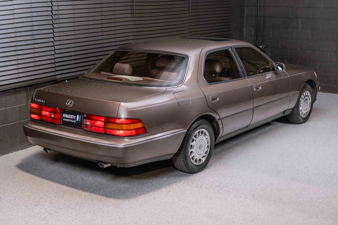 1991 Lexus LS 1st Gen - Image 11 of 31