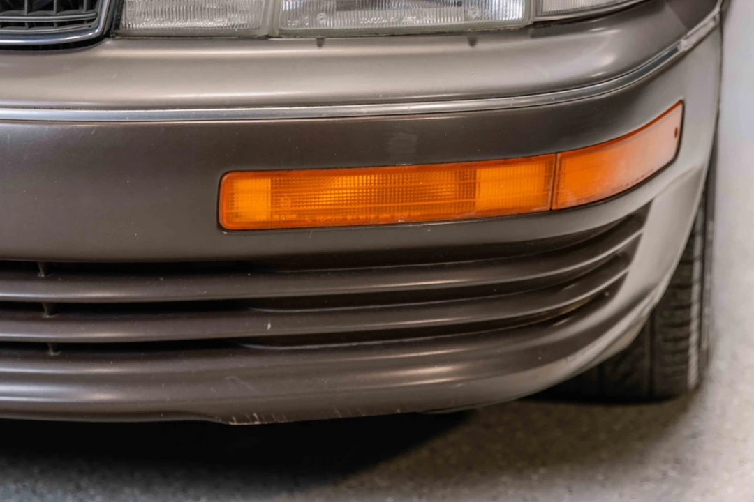 1991 Lexus LS 1st Gen - Image 22 of 31