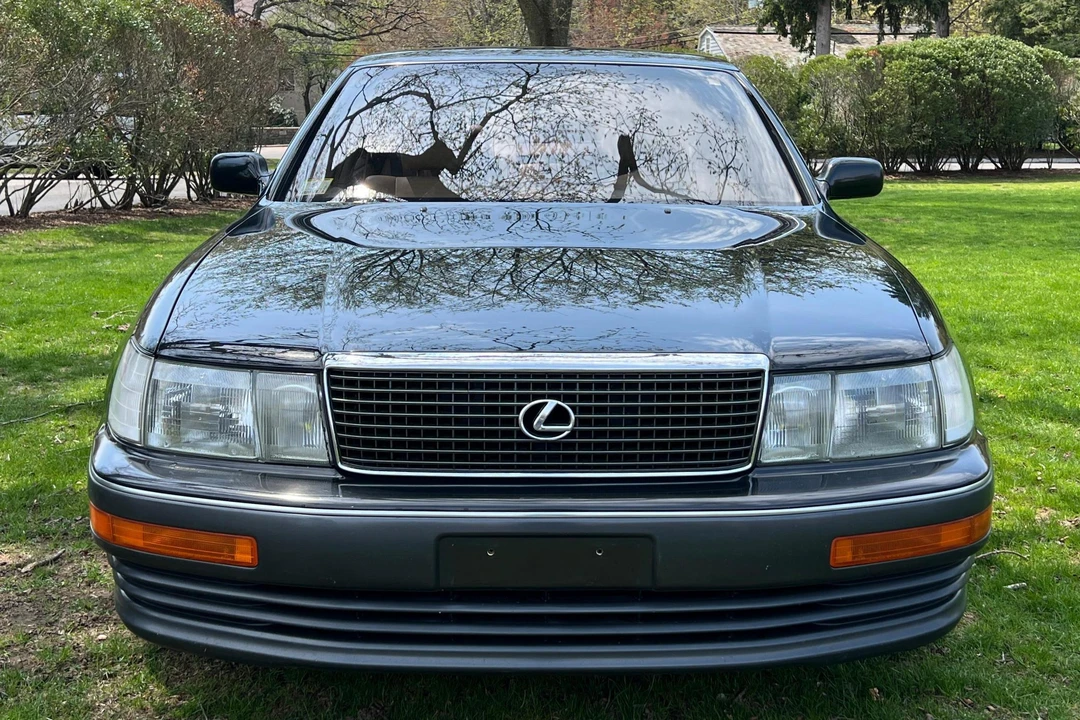 1991 Lexus LS 1st Gen - Image 2 of 31
