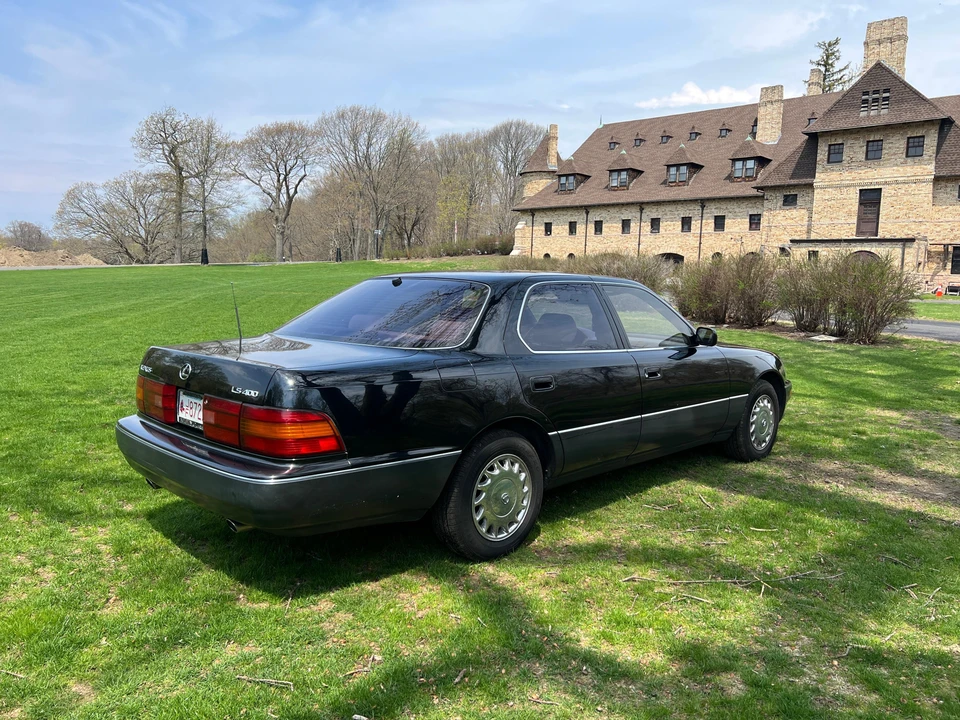 1991 Lexus LS 1st Gen - Image 18 of 31