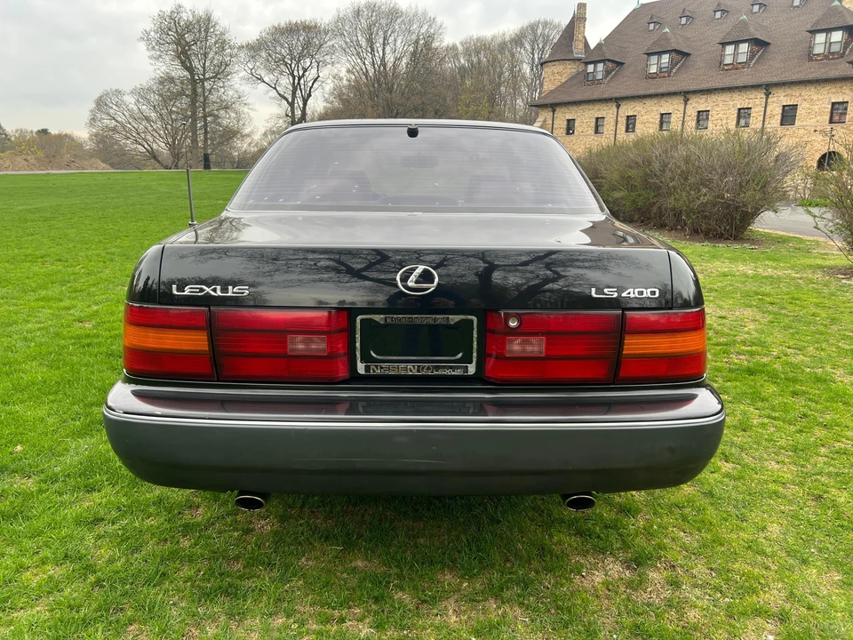 1991 Lexus LS 1st Gen - Image 17 of 31