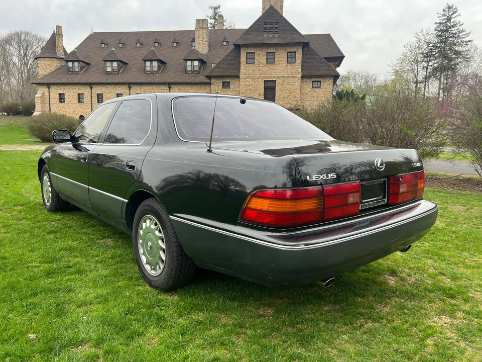 1991 Lexus LS 1st Gen - Image 15 of 31