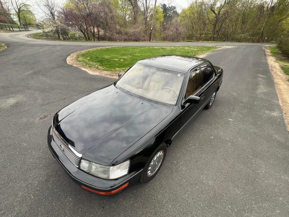1991 Lexus LS 1st Gen - Image 25 of 31