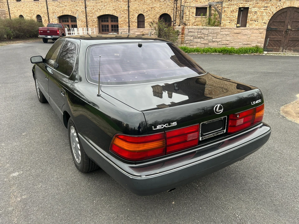 1991 Lexus LS 1st Gen - Image 28 of 31