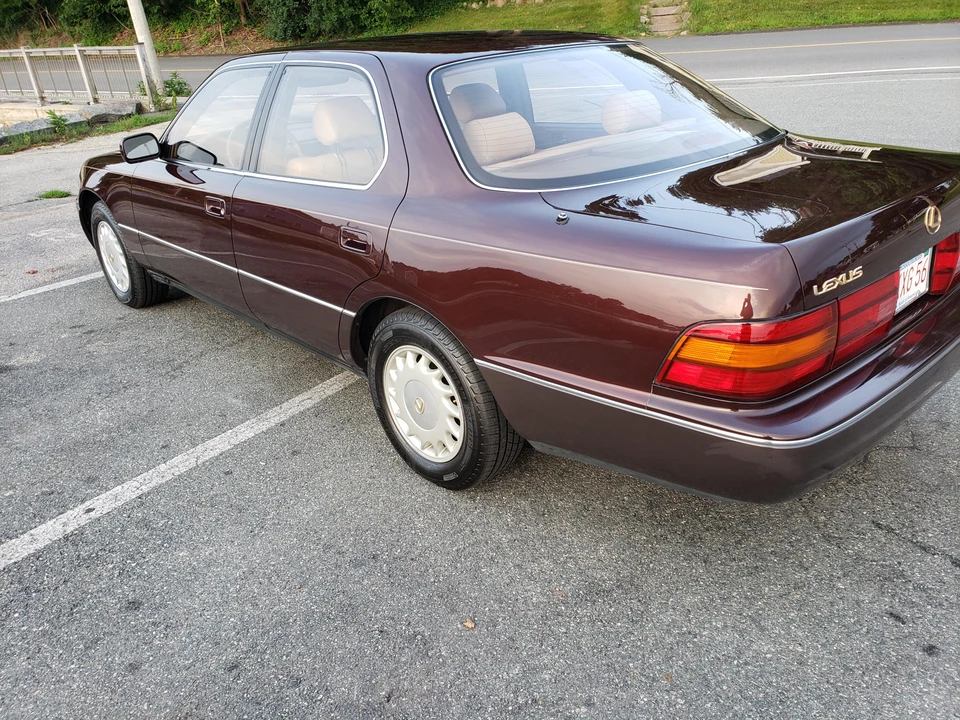 1991 Lexus LS 1st Gen - Image 21 of 31