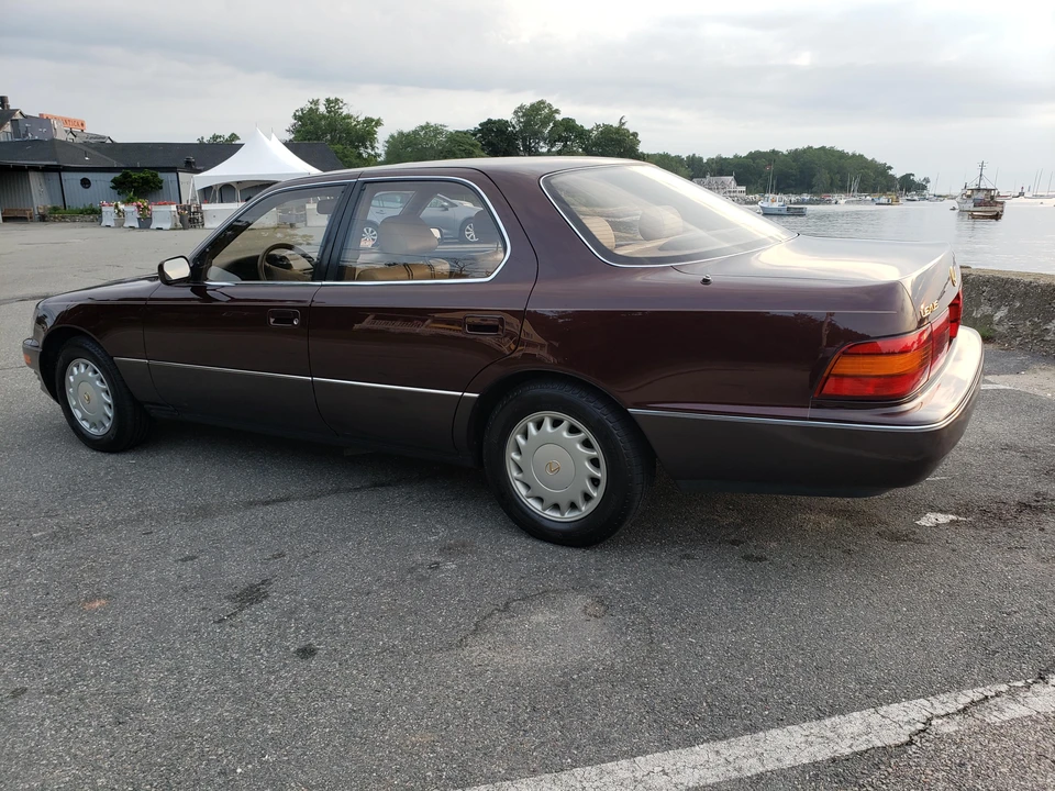 1991 Lexus LS 1st Gen - Image 19 of 31