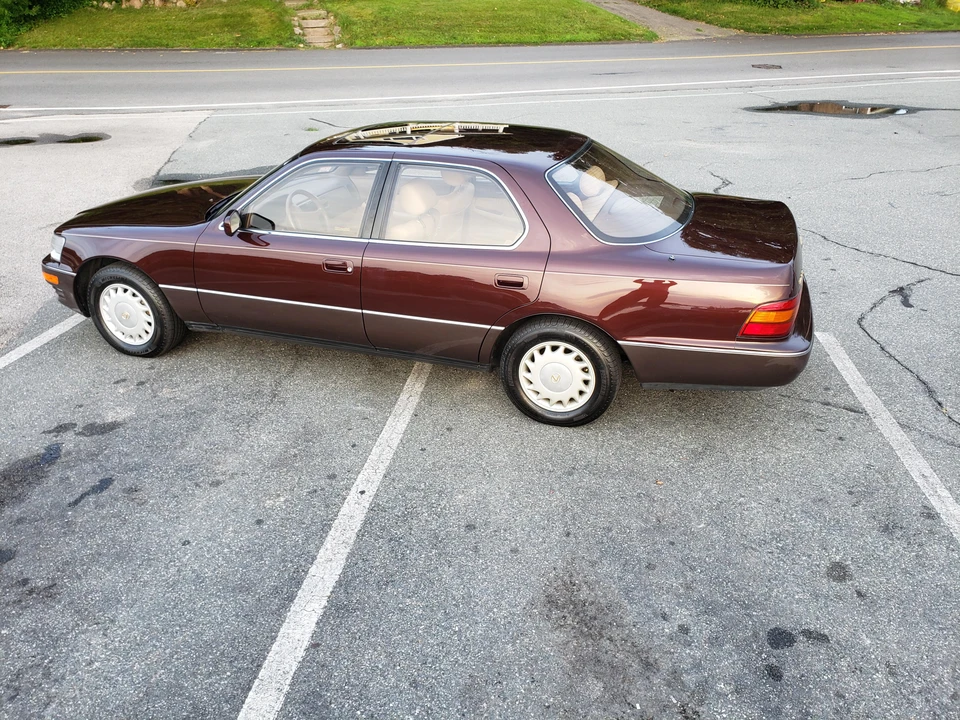 1991 Lexus LS 1st Gen - Image 16 of 31