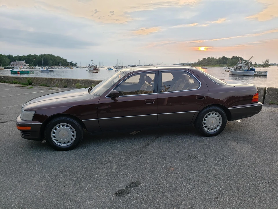 1991 Lexus LS 1st Gen - Image 11 of 31
